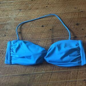 Victoria’s Secret L twisted front blue halter swim top